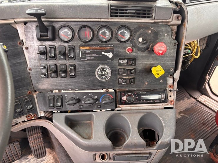 2006-freightliner-columbia-truck-(gp11007,-unit-345)-image-85