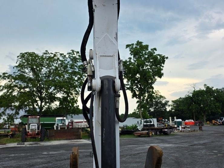 2022-bobcat-e88-image-44