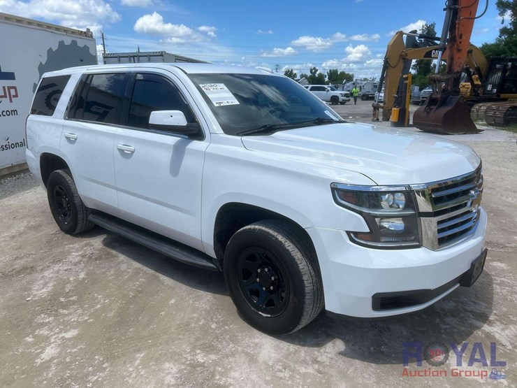 2020-chevrolet-tahoe-image-2