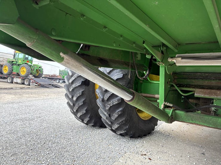 2002-john-deere-9750-image-19