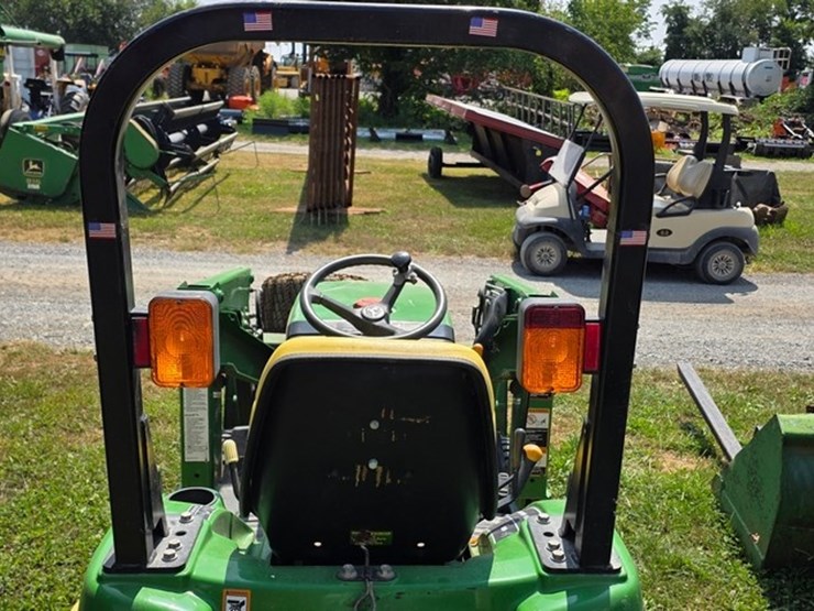 john-deere-2210-image-16