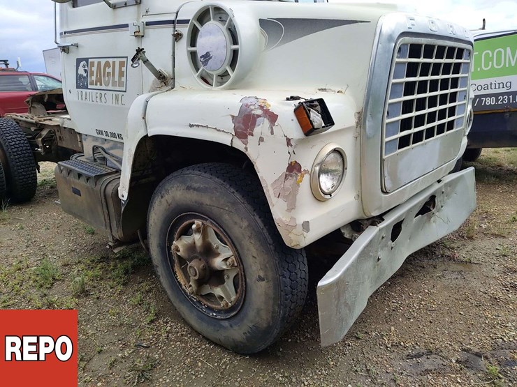 ford-9000-image-22