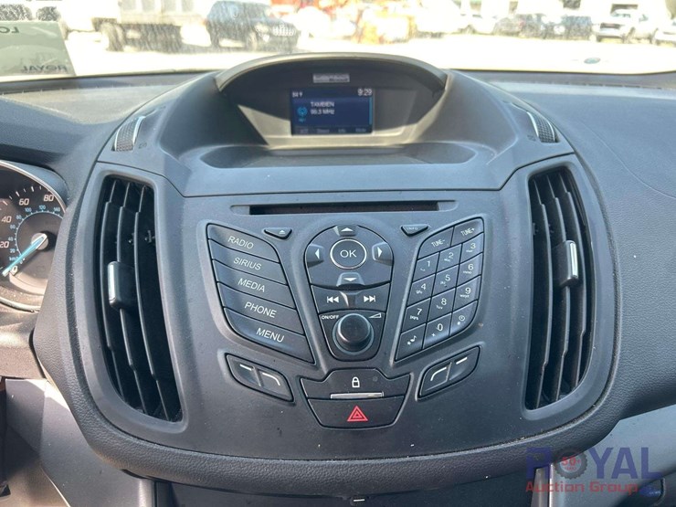 2015-ford-escape-image-15