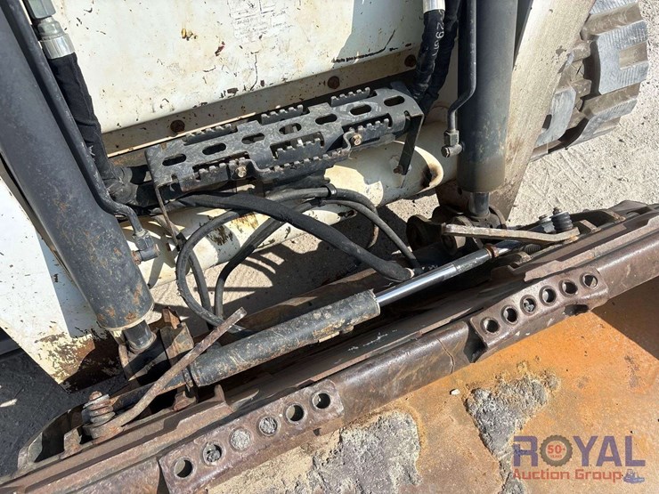 2019-bobcat-t770-image-18
