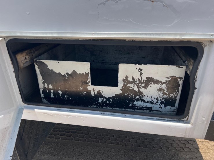2017-ford-f750-image-19
