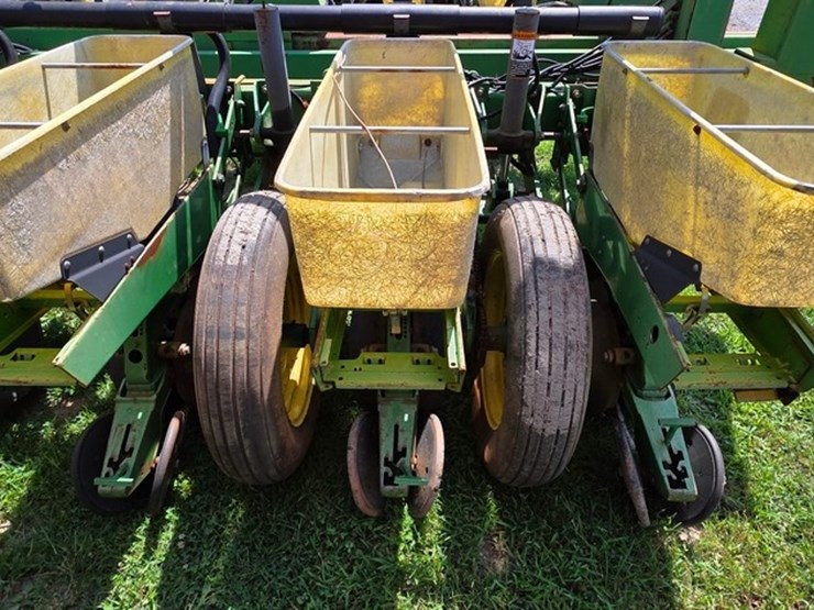 john-deere-1770-image-10