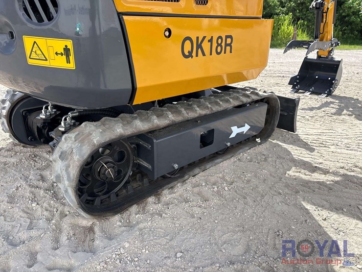 unused-2025-cfg-qk18r-mini-excavator-image-10