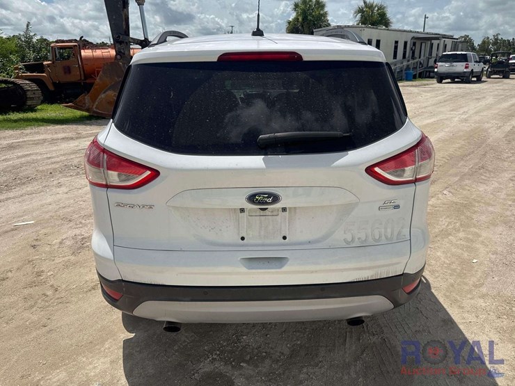 2016-ford-escape-se-image-21