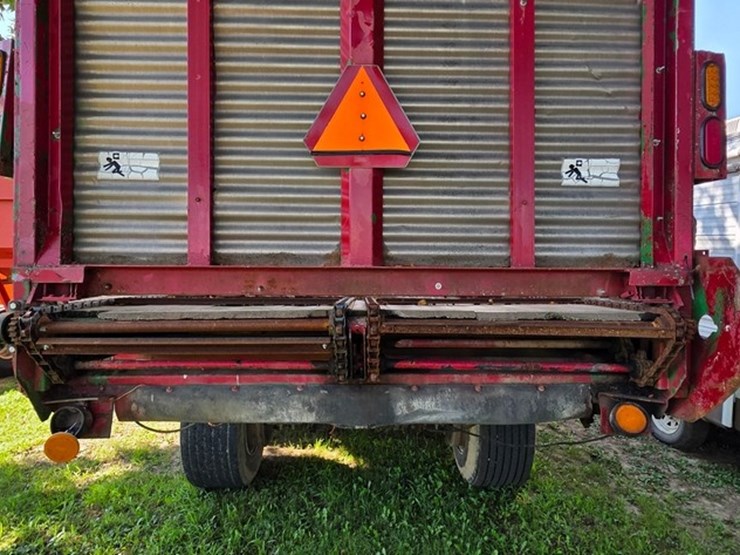 tandem-axle-silage-cart-image-20