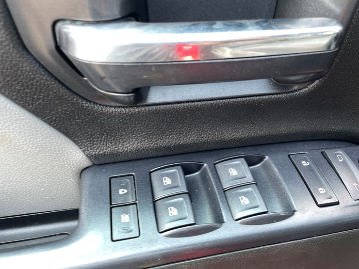 2019-chevrolet-silverado-2500-image-49