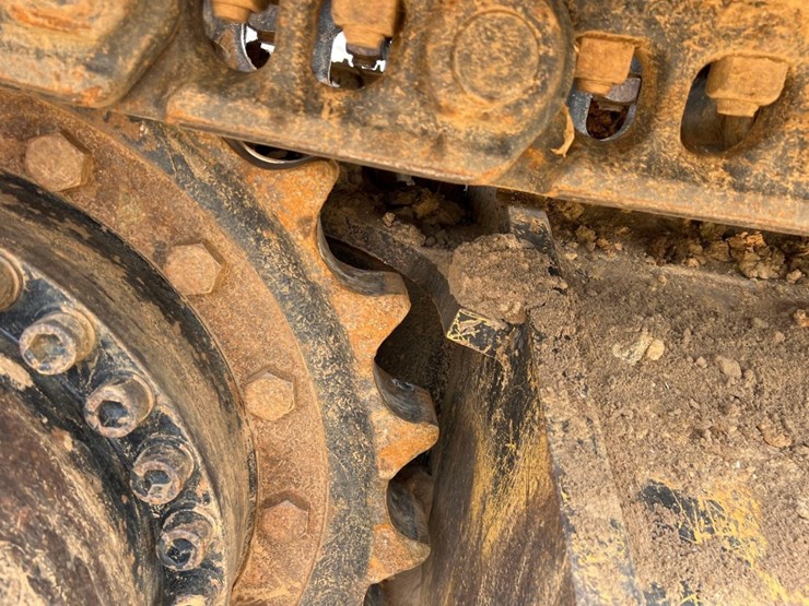 2017-caterpillar-336fl-image-16