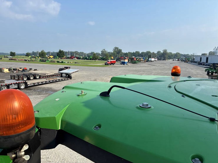 2014-john-deere-s690-image-95