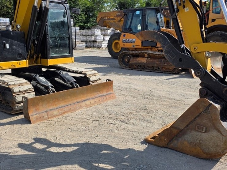 2023-caterpillar-310-image-50