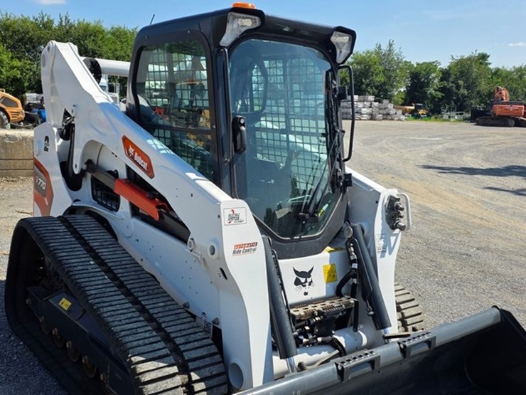 2023-bobcat-t770-image-7