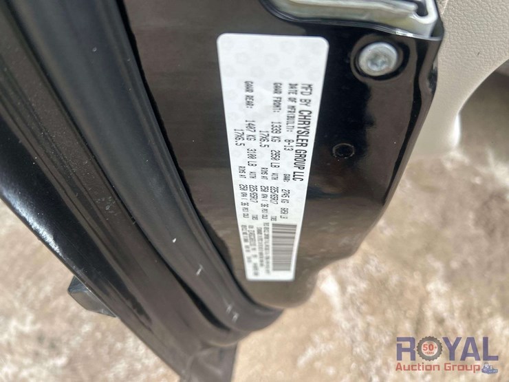 2014-dodge-grand-caravan-image-5