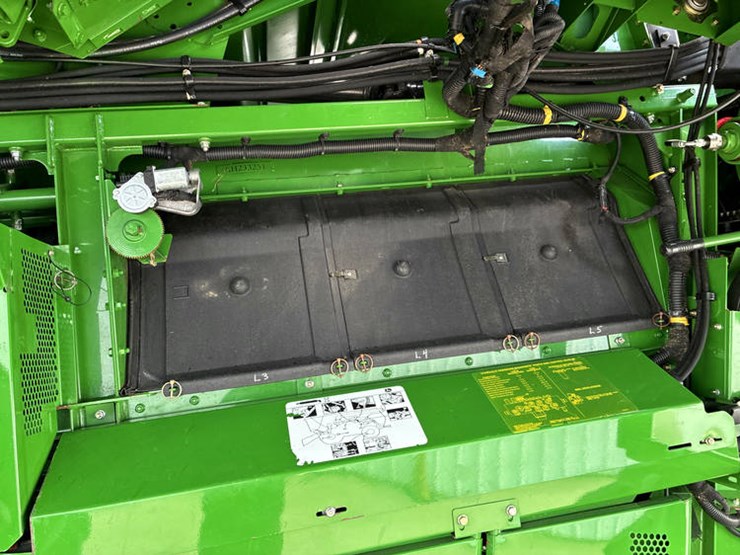 2013-john-deere-s670-image-52