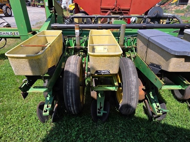 john-deere-1770-image-28