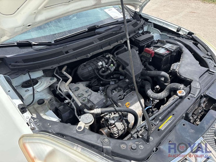 2013-nissan-rogue-image-8