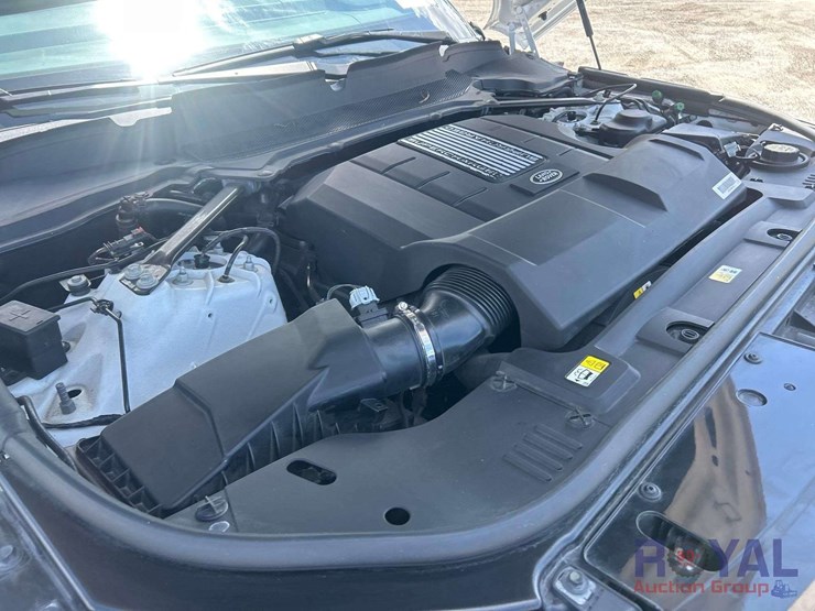 2018-land-rover-range-rover-image-16
