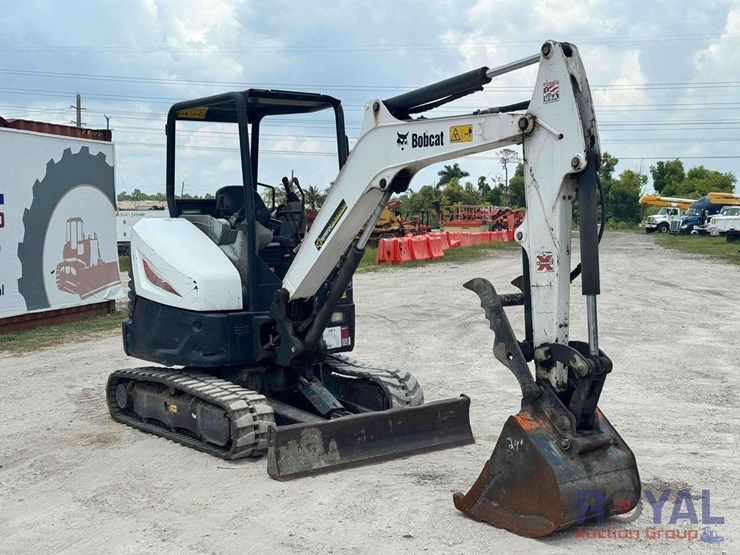 2019-bobcat-e32i-image-2