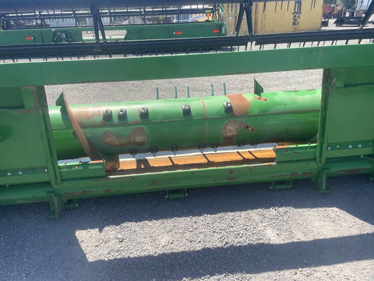 2013-john-deere-635f-image-11