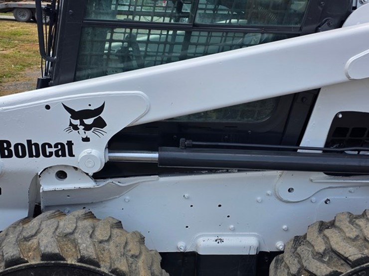 2011-bobcat-s630-image-27