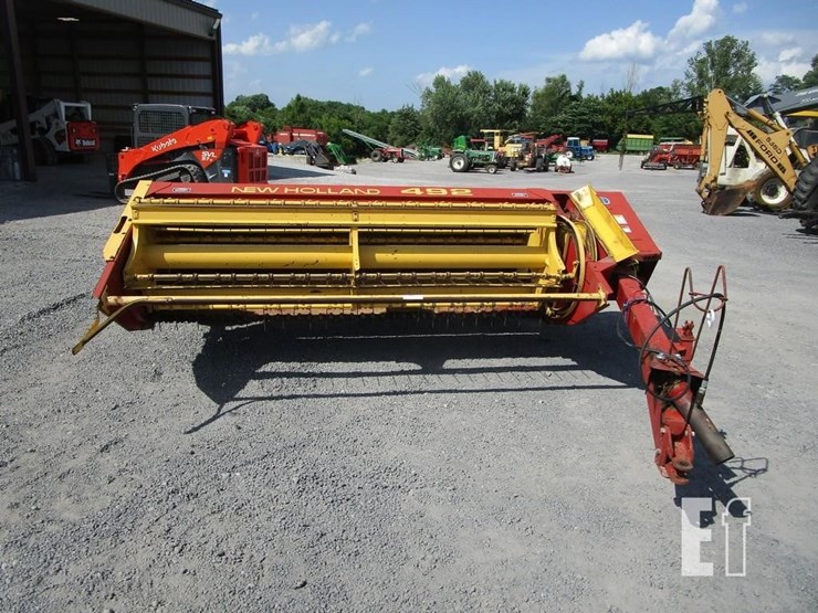 new-holland-492-image-1