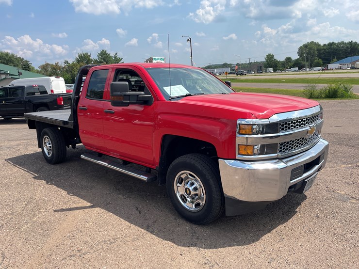 2019-chevrolet-silverado-2500-image-2
