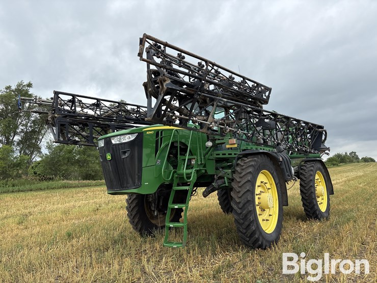 2011-john-deere-4940-image-1