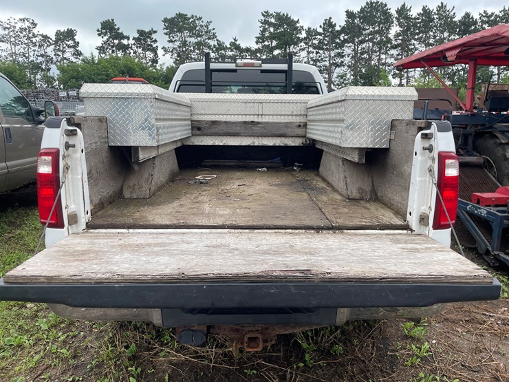 2009-ford-f350-xlt-image-17
