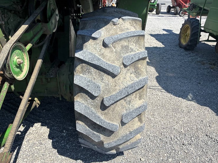 1981-john-deere-6620-image-35