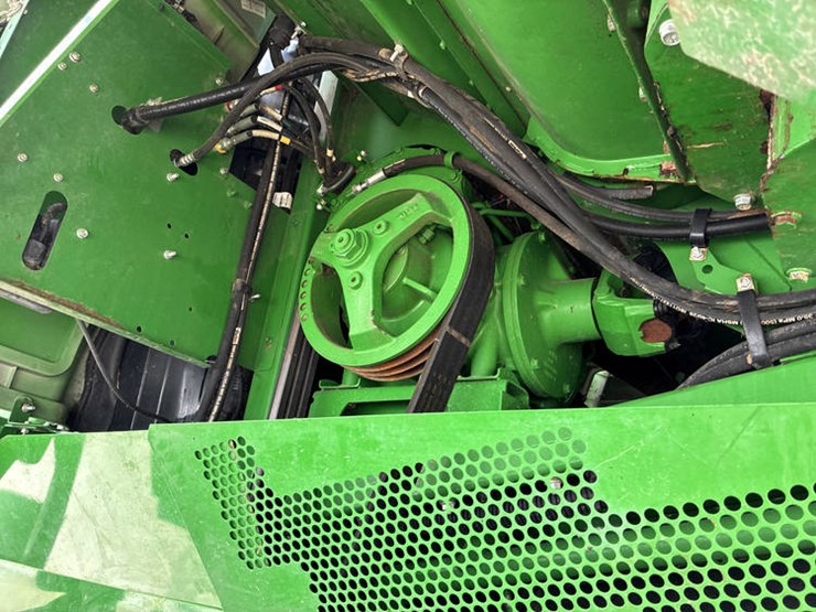 2014-john-deere-s680-image-50