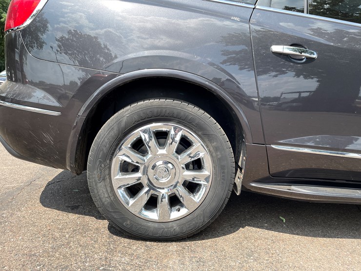 2013-buick-enclave-image-40