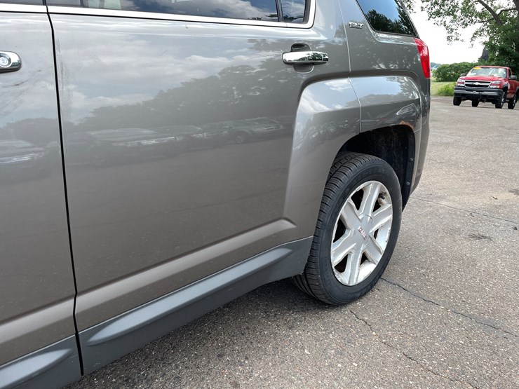 2010-gmc-terrain-slt-image-19