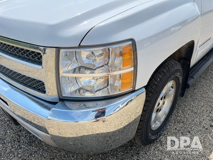 2012-chevrolet-silverado-image-23
