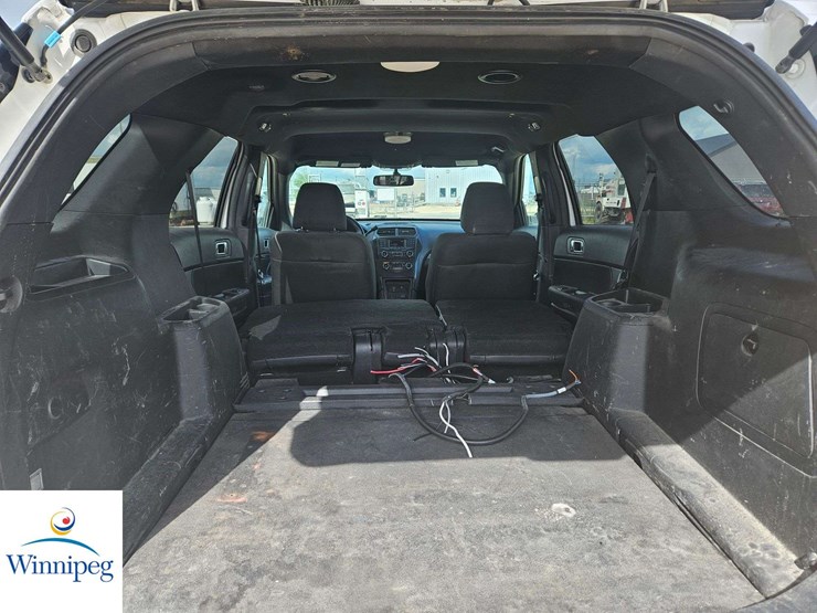 2017-ford-explorer-image-9