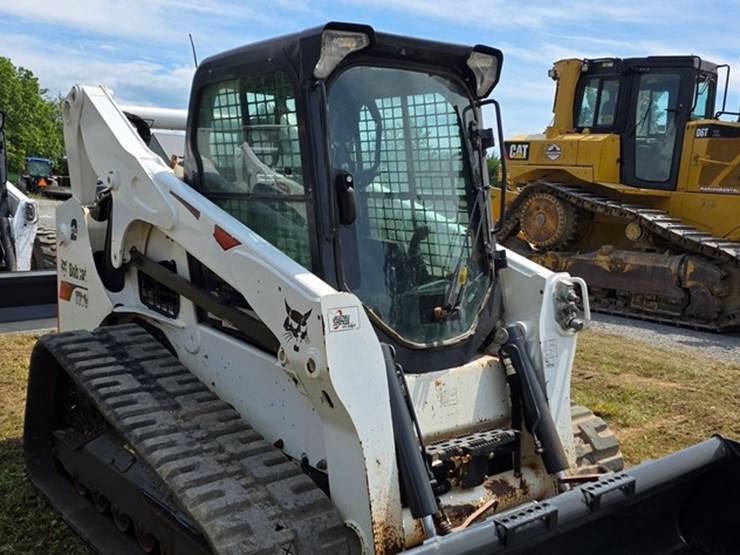2022-bobcat-t770-image-7