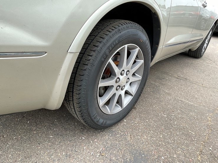 2014-buick-enclave-image-31