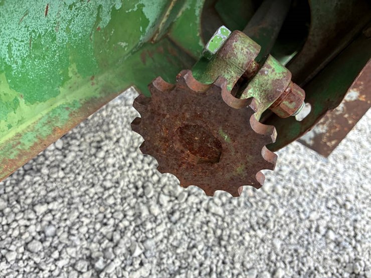 john-deere-443-image-15