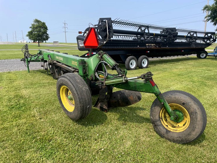 john-deere-2810-image-7