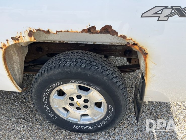 2012-chevrolet-silverado-image-38