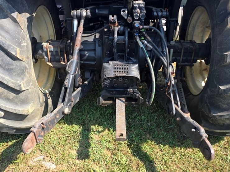 new-holland-ts100-image-18