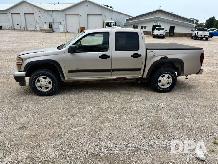 2004-chevrolet-colorado-ls-image-14