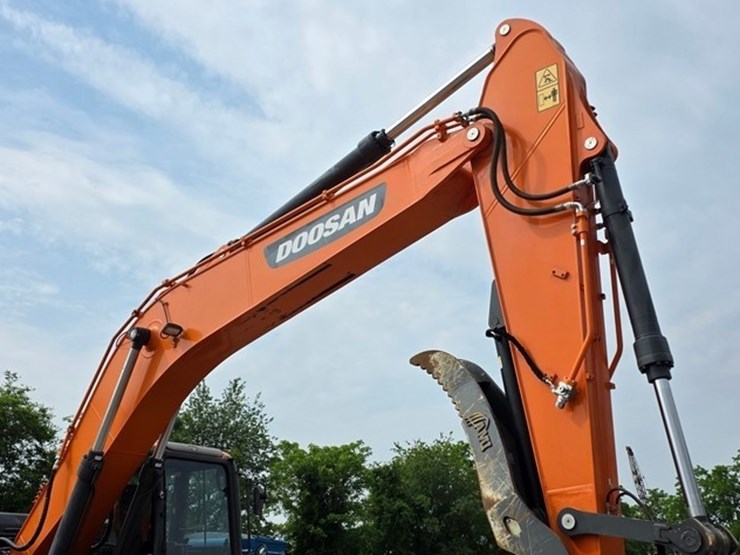 2019-doosan-dx225-lc-5-image-7