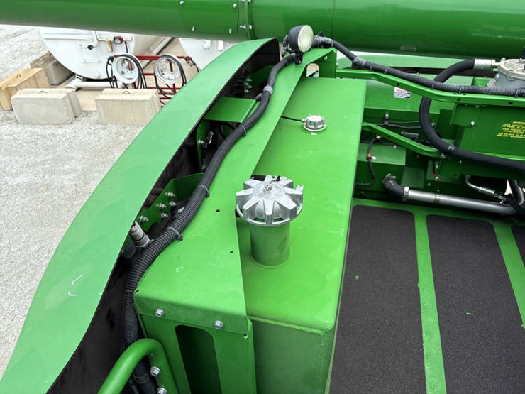 2014-john-deere-s680-image-85