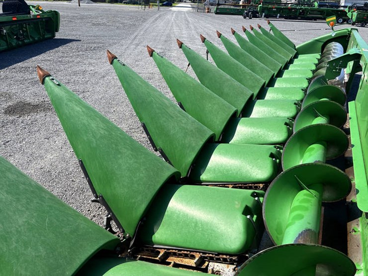 2013-john-deere-612c-image-9