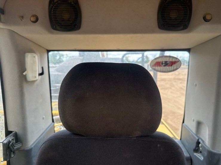 2023-komatsu-pc360-lc-11-image-34
