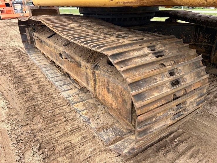 2017-caterpillar-336fl-image-33
