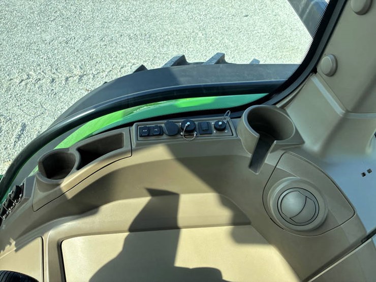 2022-john-deere-8r-310-image-91