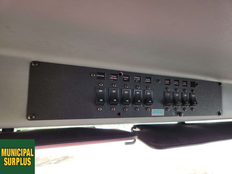 1996-freightliner-fl80-image-20